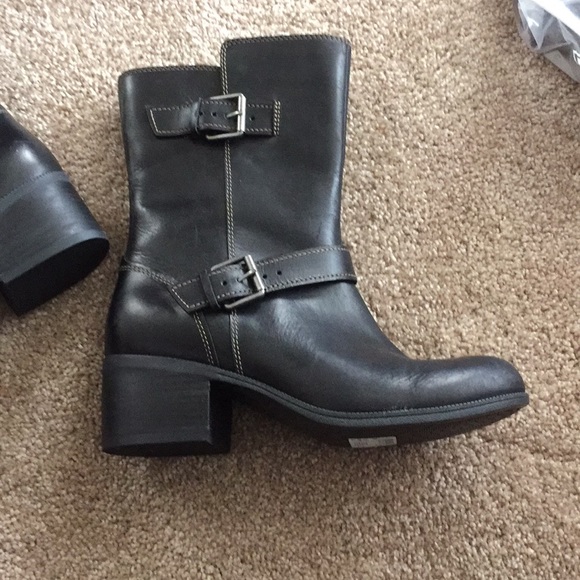 Boots - Picture 1 of 3